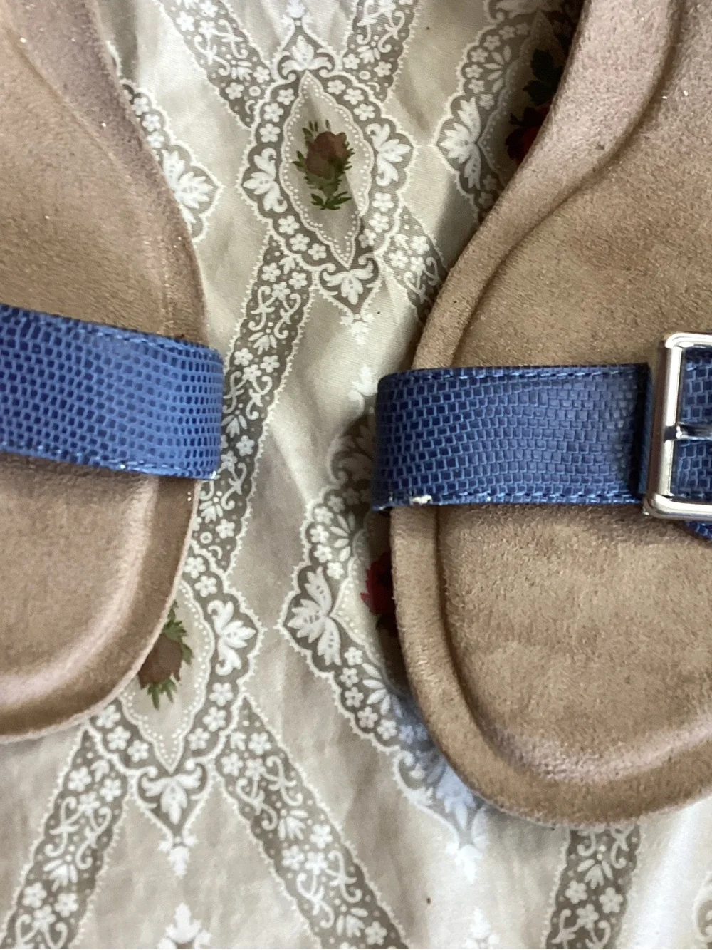 Giani Bernini Navy Textured Buckle Wedge Sandals 10M